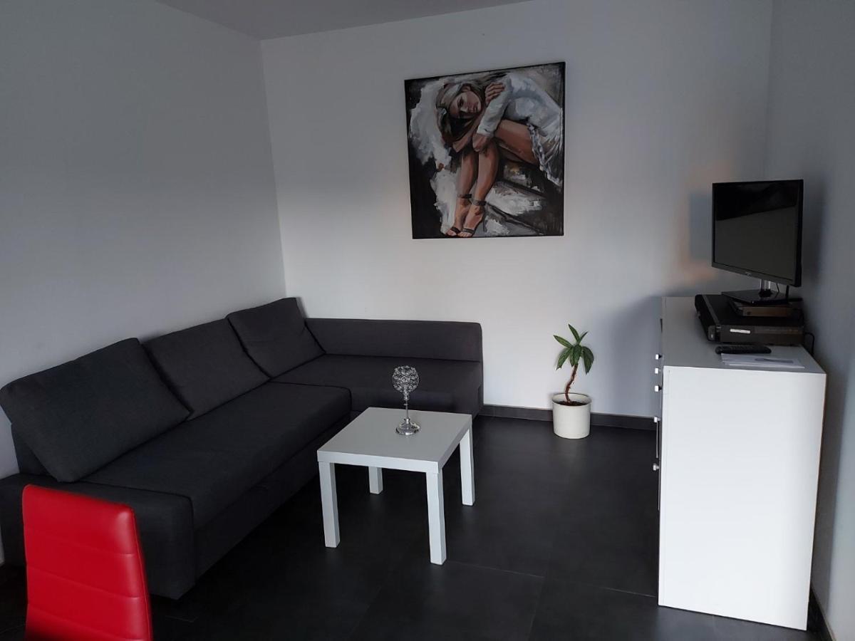 Several Different Rooms, Newly Furnished, In A New House In Vichten Bagian luar foto