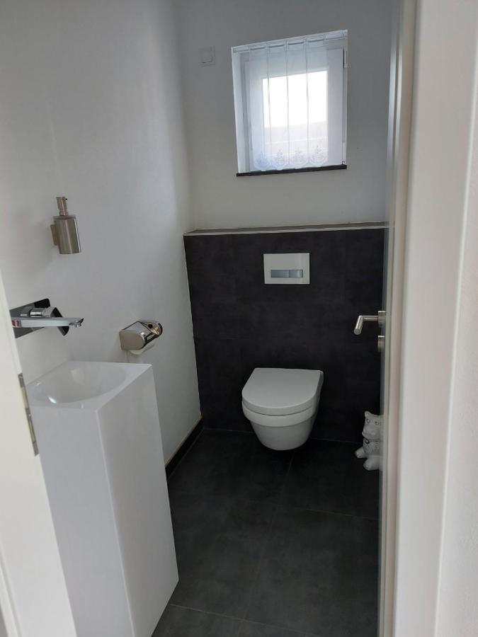 Several Different Rooms, Newly Furnished, In A New House In Vichten Bagian luar foto